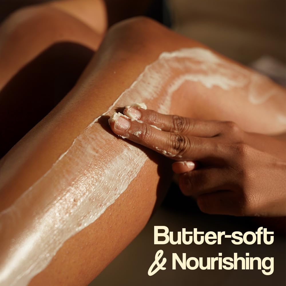 AKWAABA hands applying the cream for daily moisture.