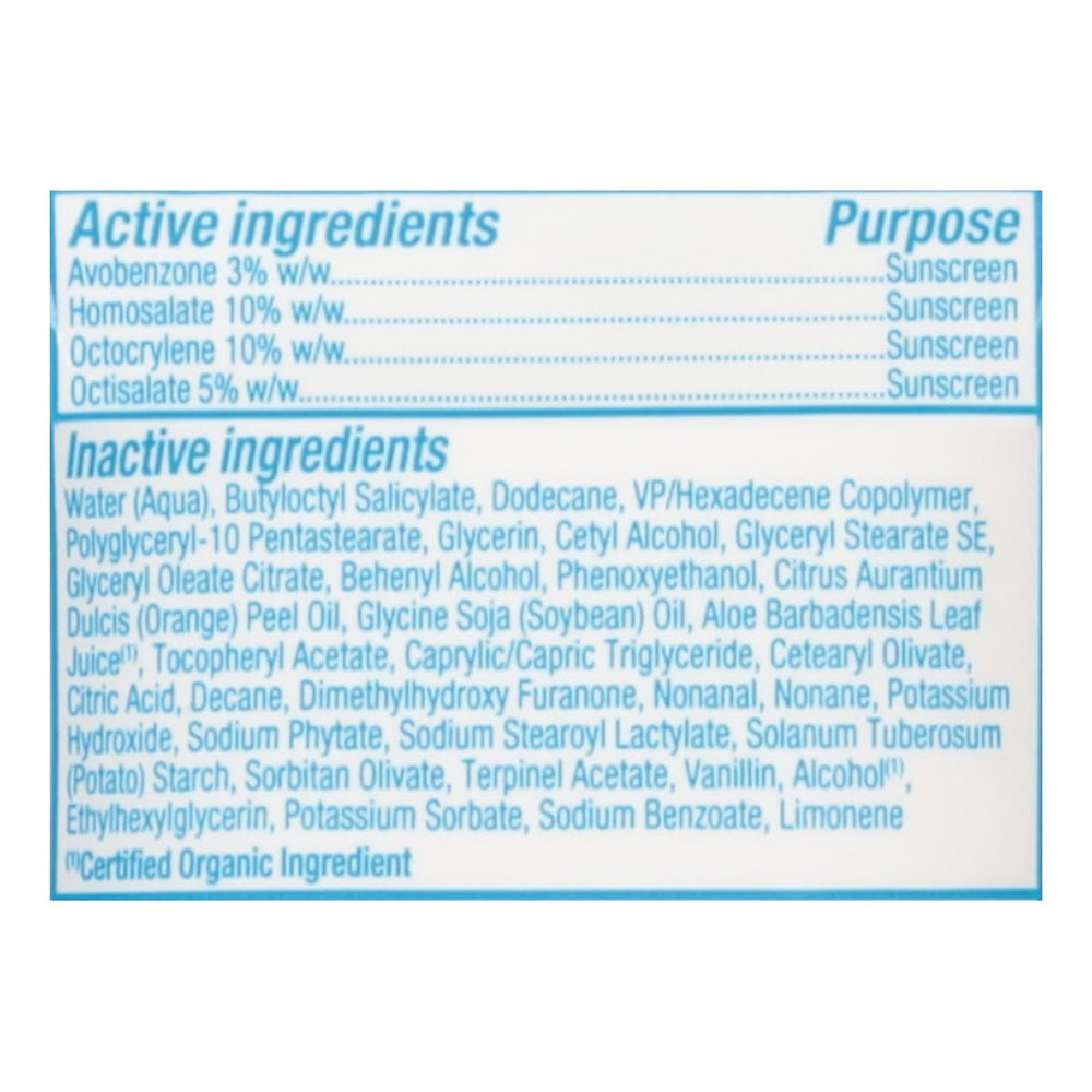 Outdoor scene features Alba Botanica Sunscreen Sport SPF 50 Island Vibe for active days.