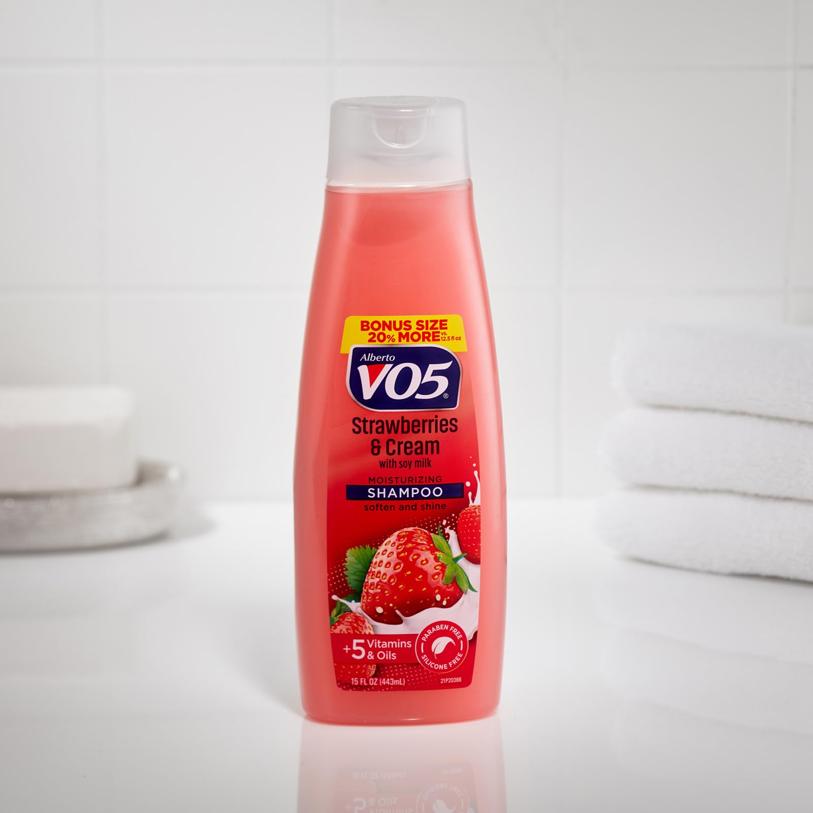 Alberto VO5 Moisture Milks shampoo lather close-up highlighting creamy texture for nourished strands