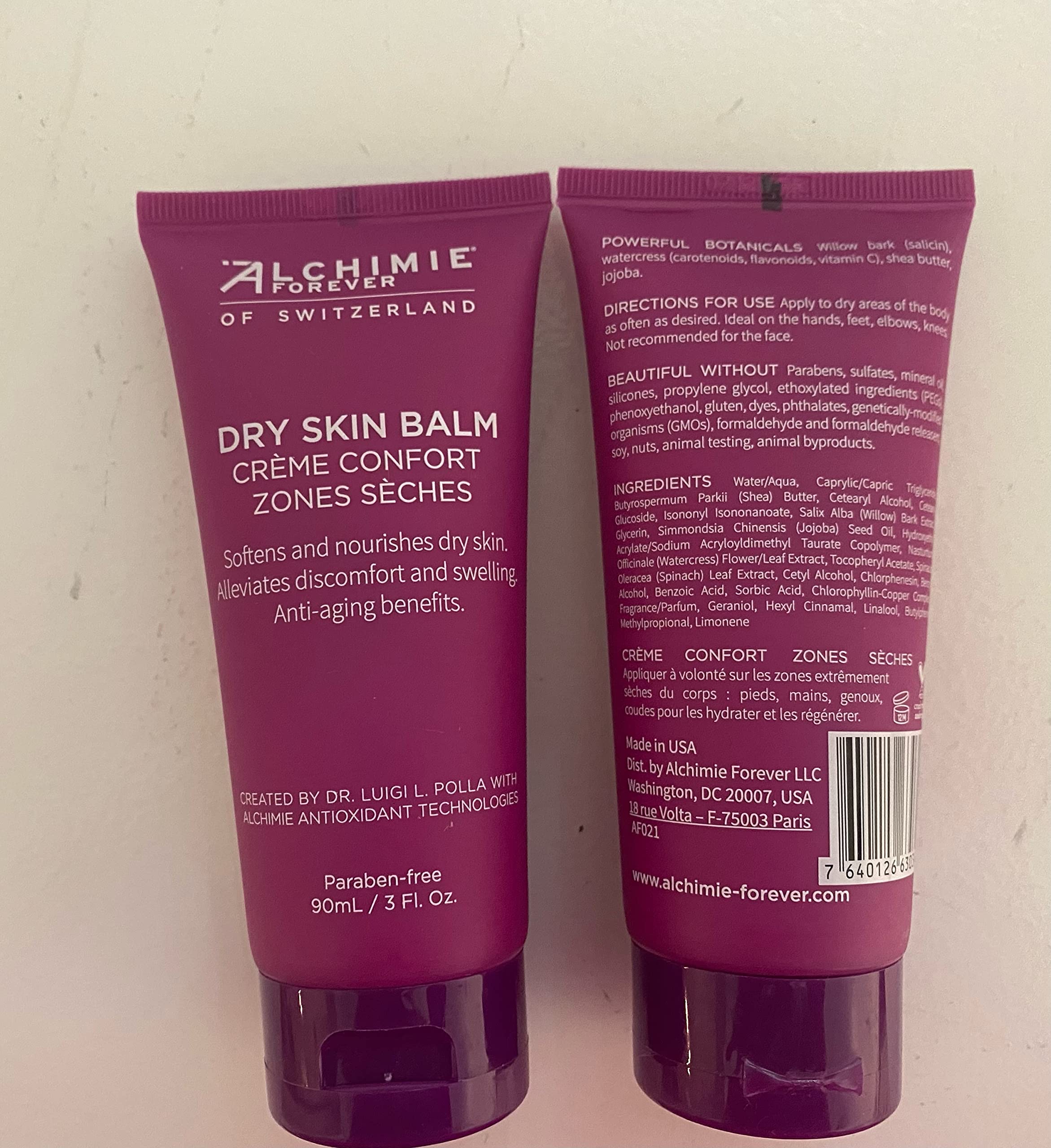 Vanity displaying the clean, cruelty-free formulation of Alchimie Forever balm.