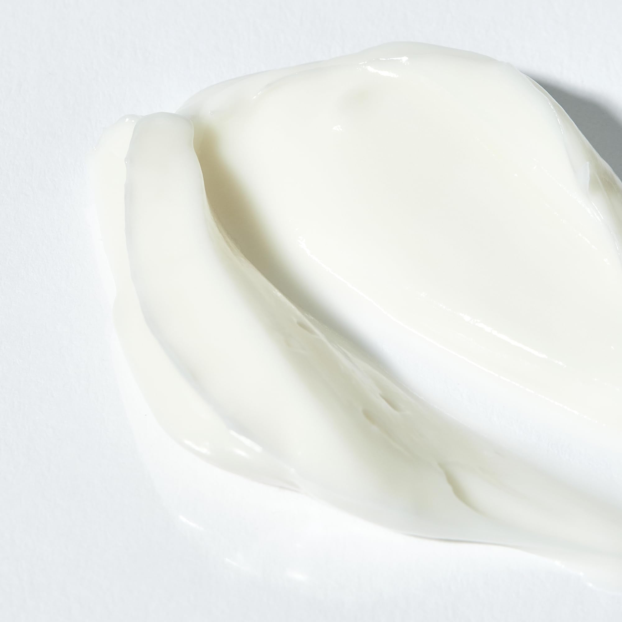 Algenist neck and chest application demonstrates full-face care