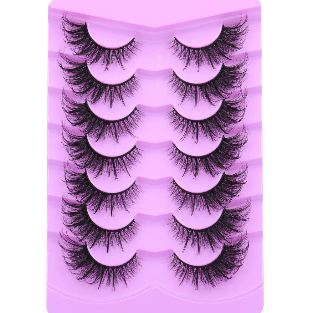 ALICE Fashion-forward false eyelashes for versatile styling