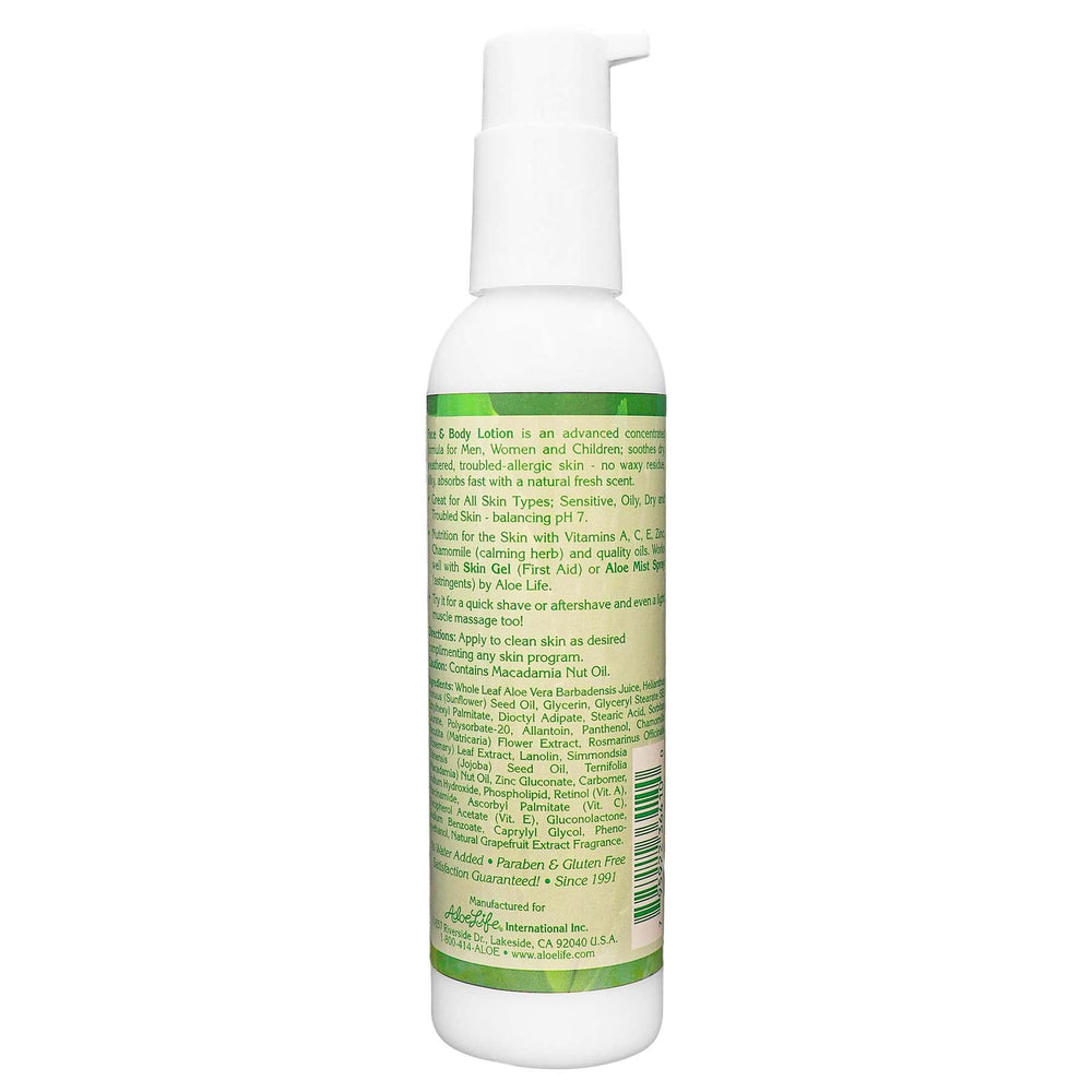 Aloelife amber bottle close-up highlighting natural ingredients for healthy skin.