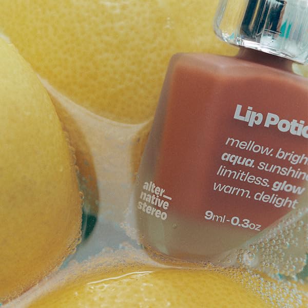 alternativestereo Lip Potion Aqua Glow No.7 Pink Soda swatch delivers effervescent bubblegum pink.