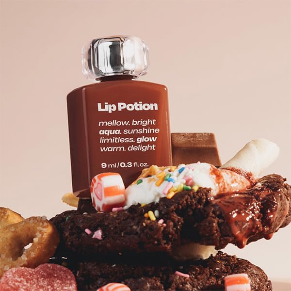 alternativestereo Lip Potion Aqua Glow No.9 Coco Milk bubblegum pink for a playful pop of color.