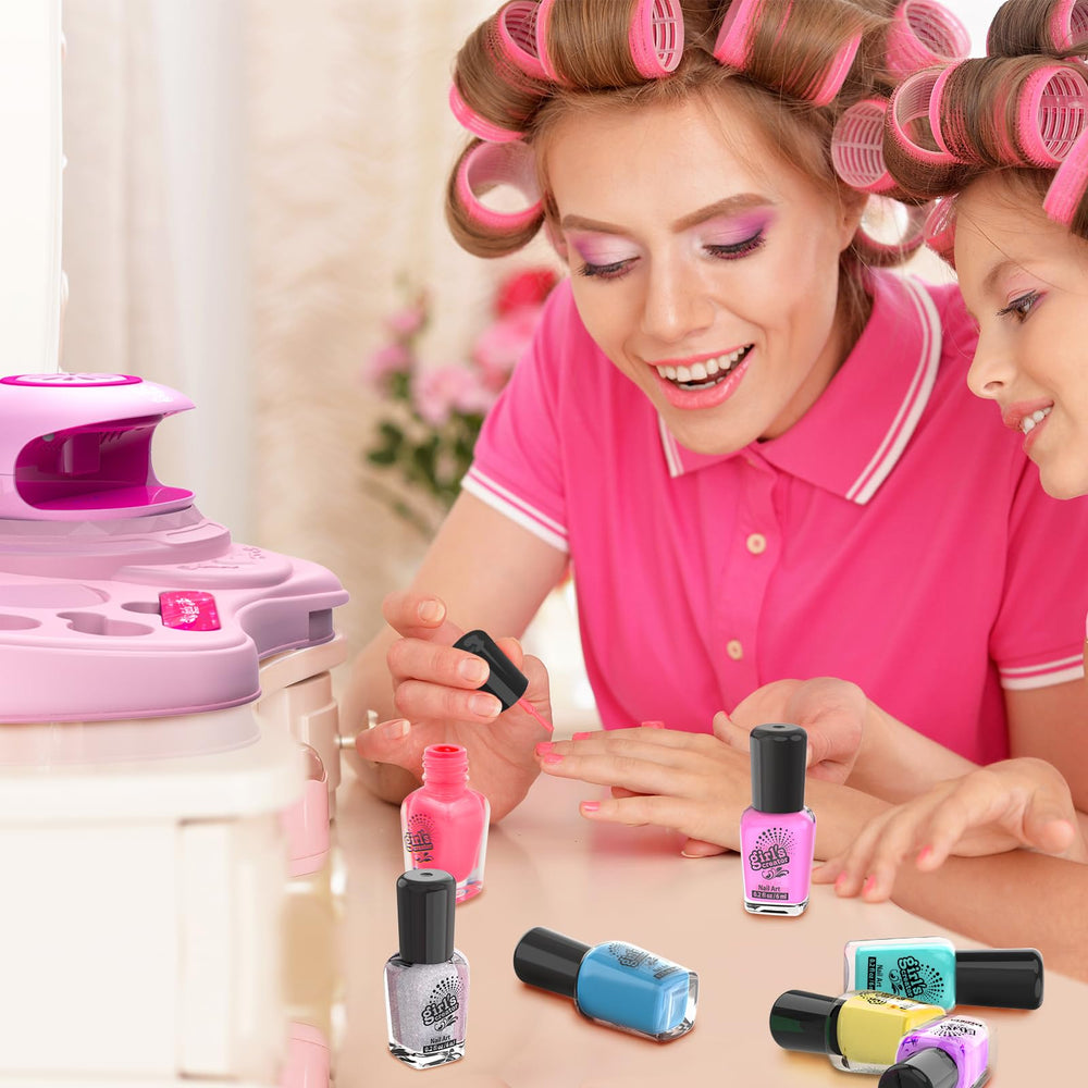 Amagoing 3D nail decorations inspire unique, imaginative nail looks.