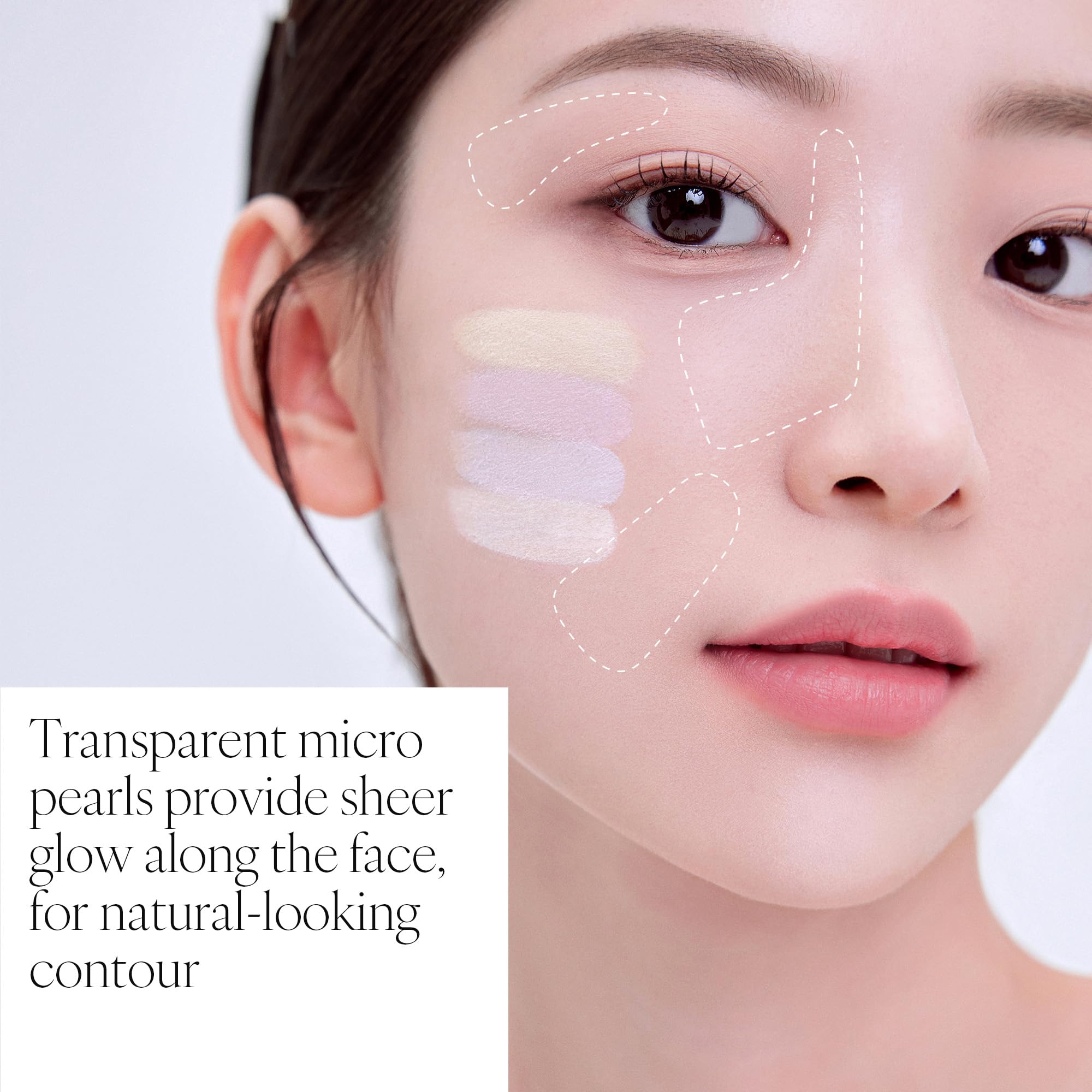 AmeliSeoul Baked Powder 002 shows ultra-fine shimmer for natural glow