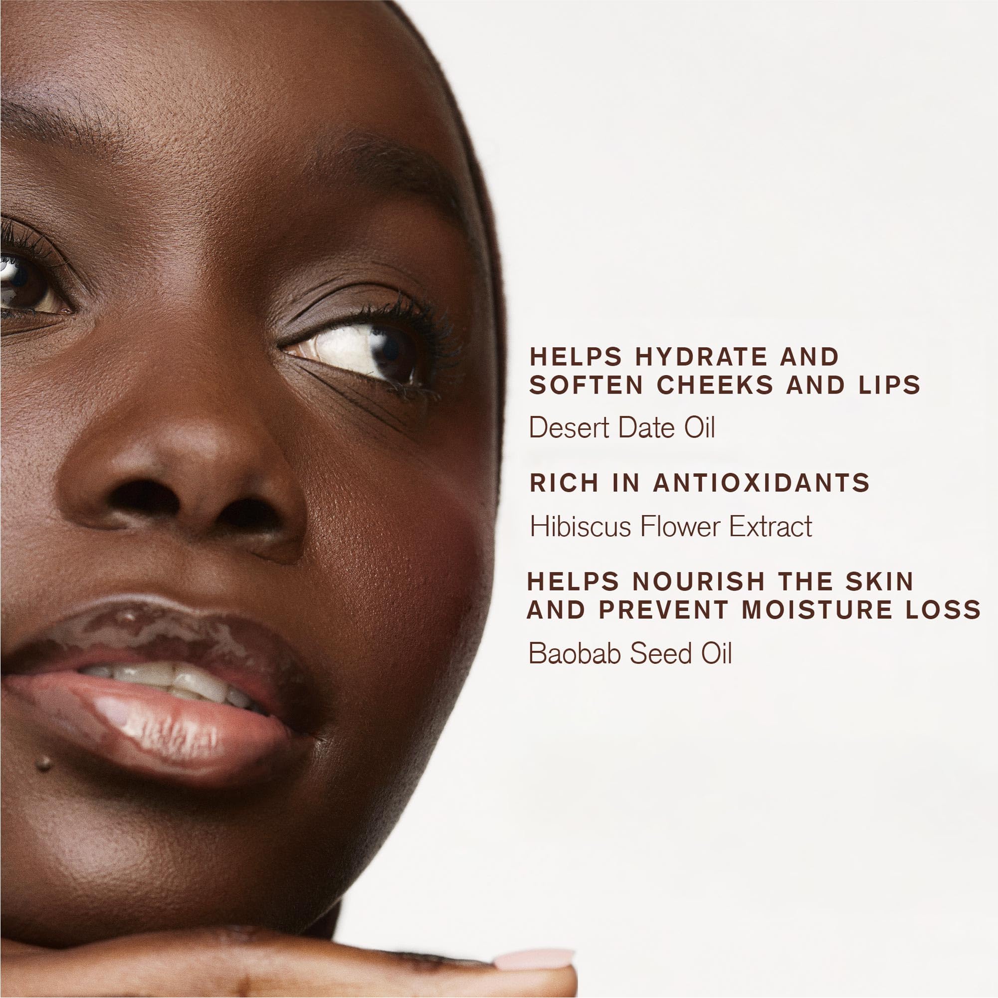 AMI COLÉ Desert Date Cream Multistick Pink Sel cheek blush application detail