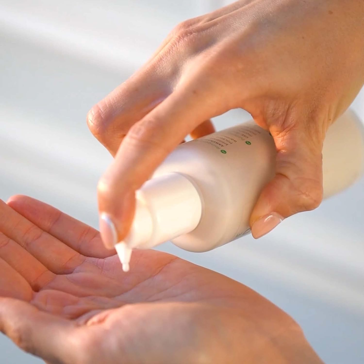 ANNEMARIE BÖRLIND LL Regeneration Cleansing Milk jar label highlights sustainability.