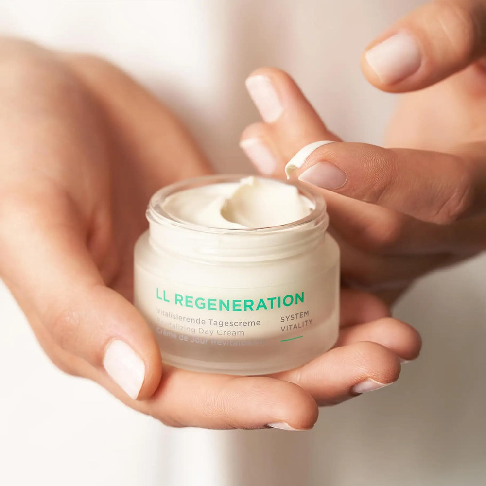 ANNEMARIE BORLIND LL REGENERATION jar open reveals rich cream texture