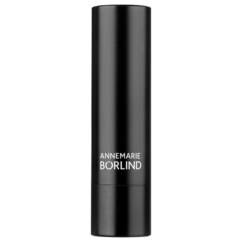 ANNEMARIE BÖRLIND Cassis lipstick swatches reveal true shade and moisture