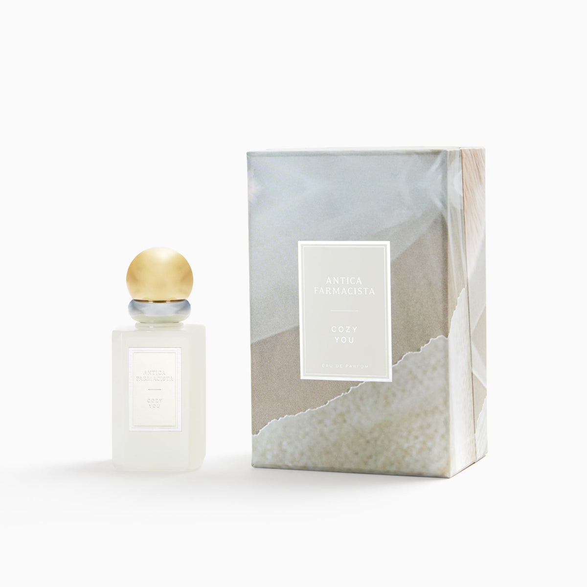 Antica Farmacista Cozy You bottle pour — long-lasting elegance for daily use.