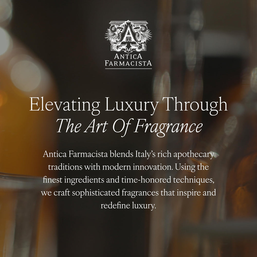 Gentle cleansing with Silk amino acids and honey extract from Antica Farmacista