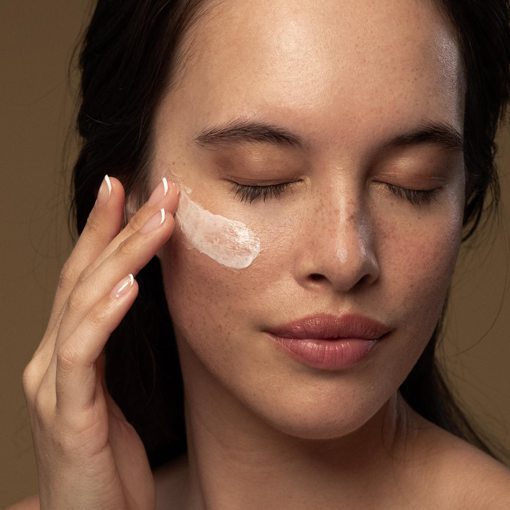 Antipodes Vanilla Pod Day Cream texture swirl suggesting lightweight nourishment