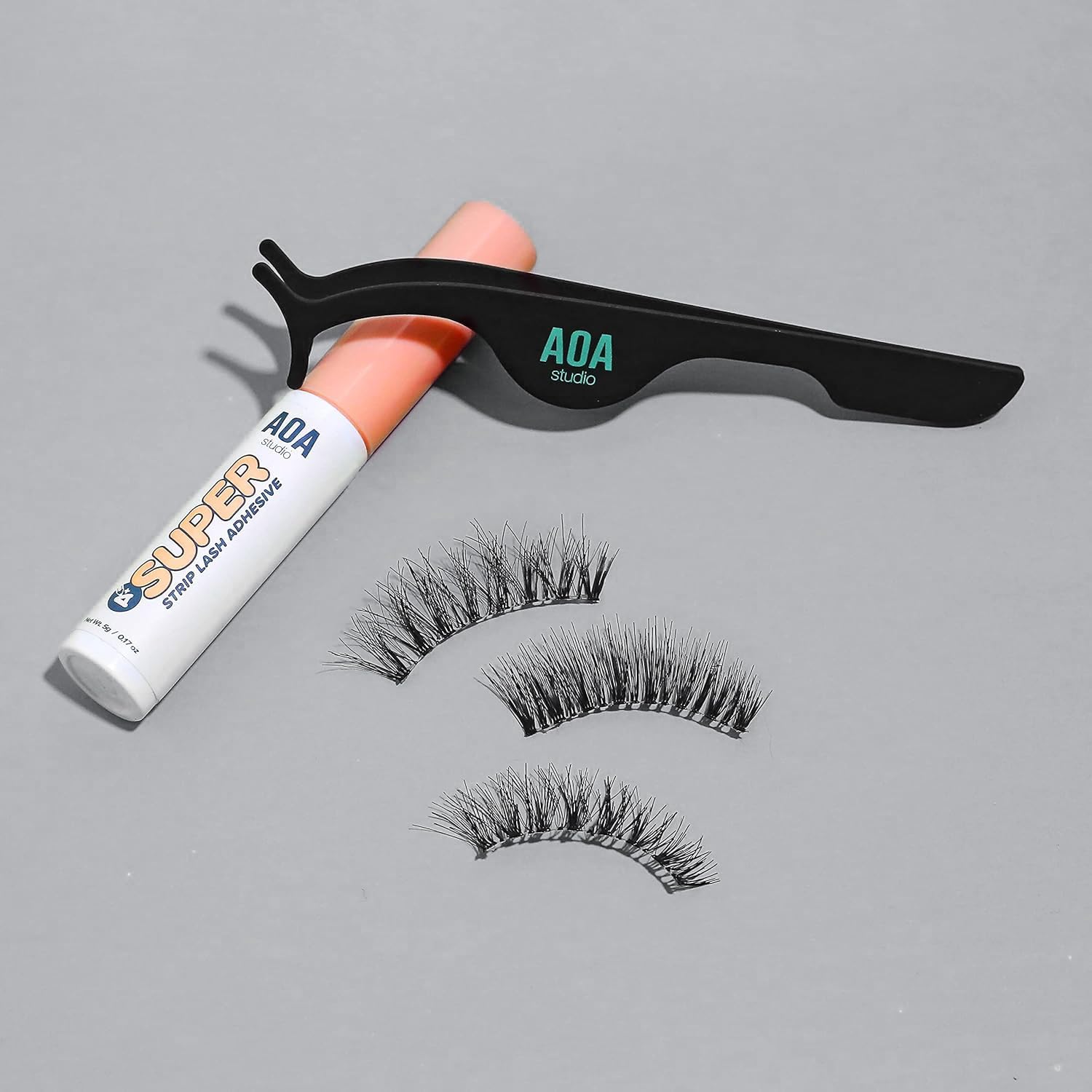 AOA Studio Alexis lashes care removal, reusable with proper handling.