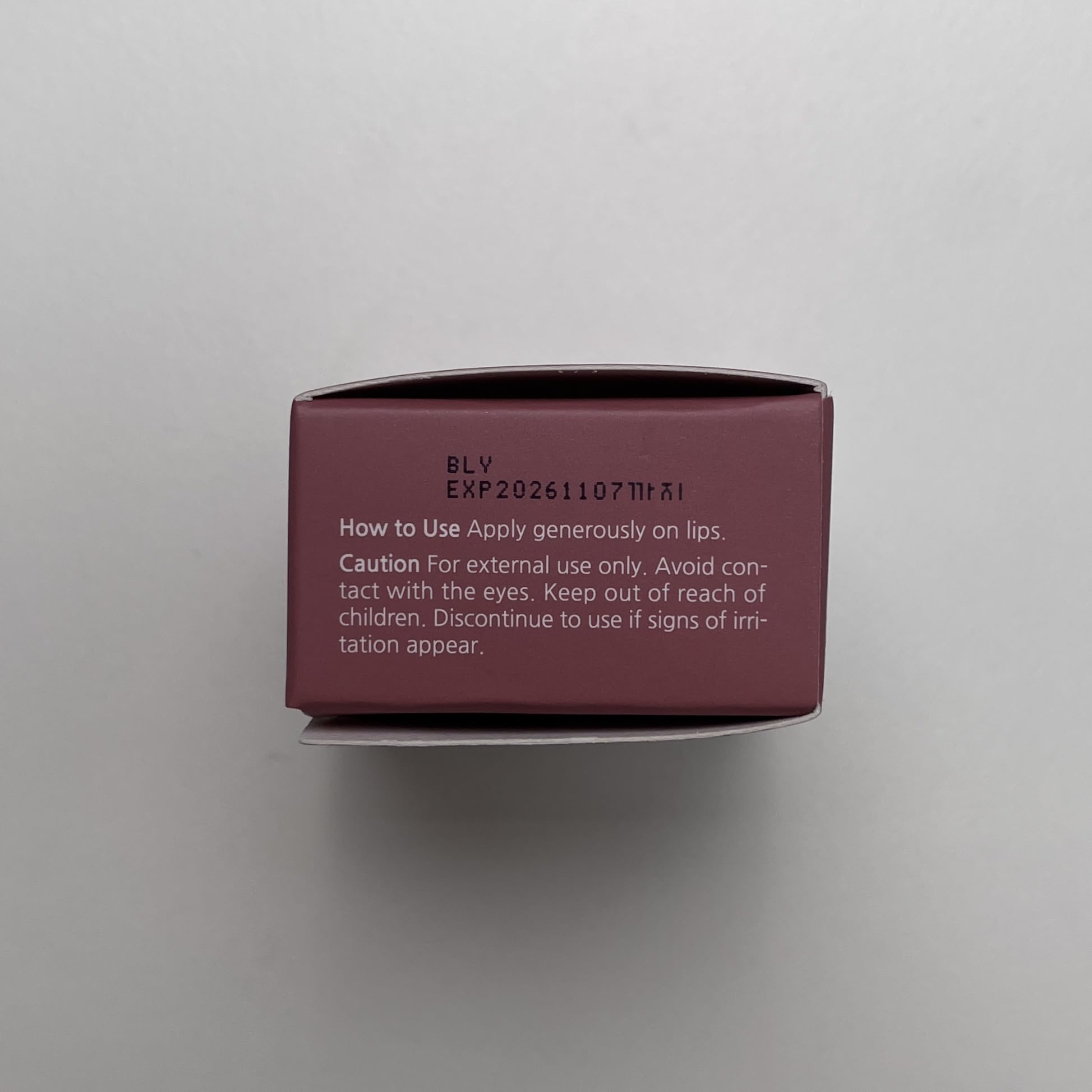 AOU Glowy Tint Balm day-to-night look in a single swipe.