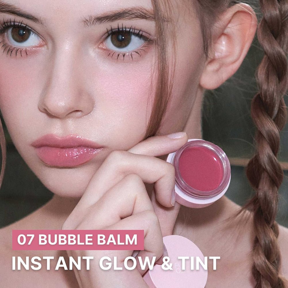 AOU Glowy Tint Balm creamy texture on lips creates a smooth finish