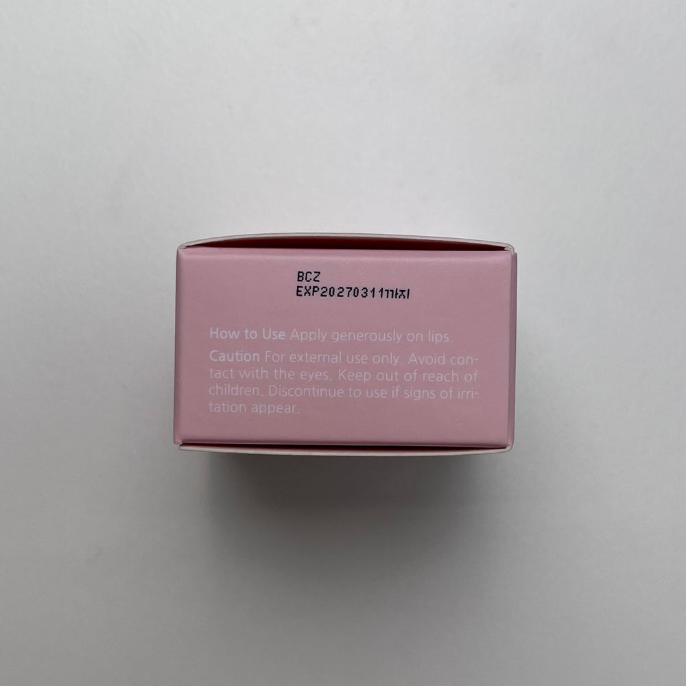 AOU Glowy Tint Balm moisturizes lips with a glossy finish