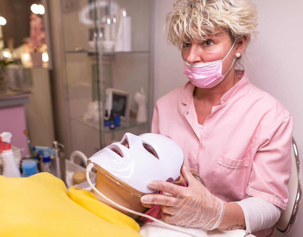 Aphrona Moonlight LED mask UV-free and hands-free design