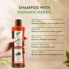 Arbol Verde shampoo lather shown with creamy foam for daily cleansing