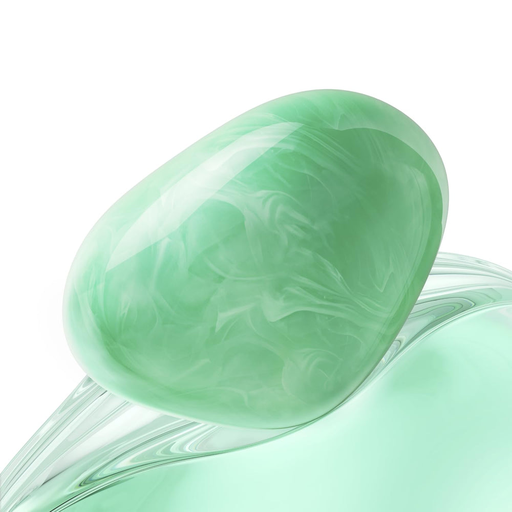 Armani Beauty Acqua di Gioia Intense spray mist delivers a bright scent.