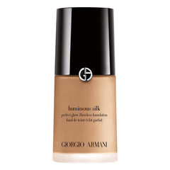 Armani Beauty Luminous Silk Foundation texture close-up highlights feather-light, oil-free consistency.