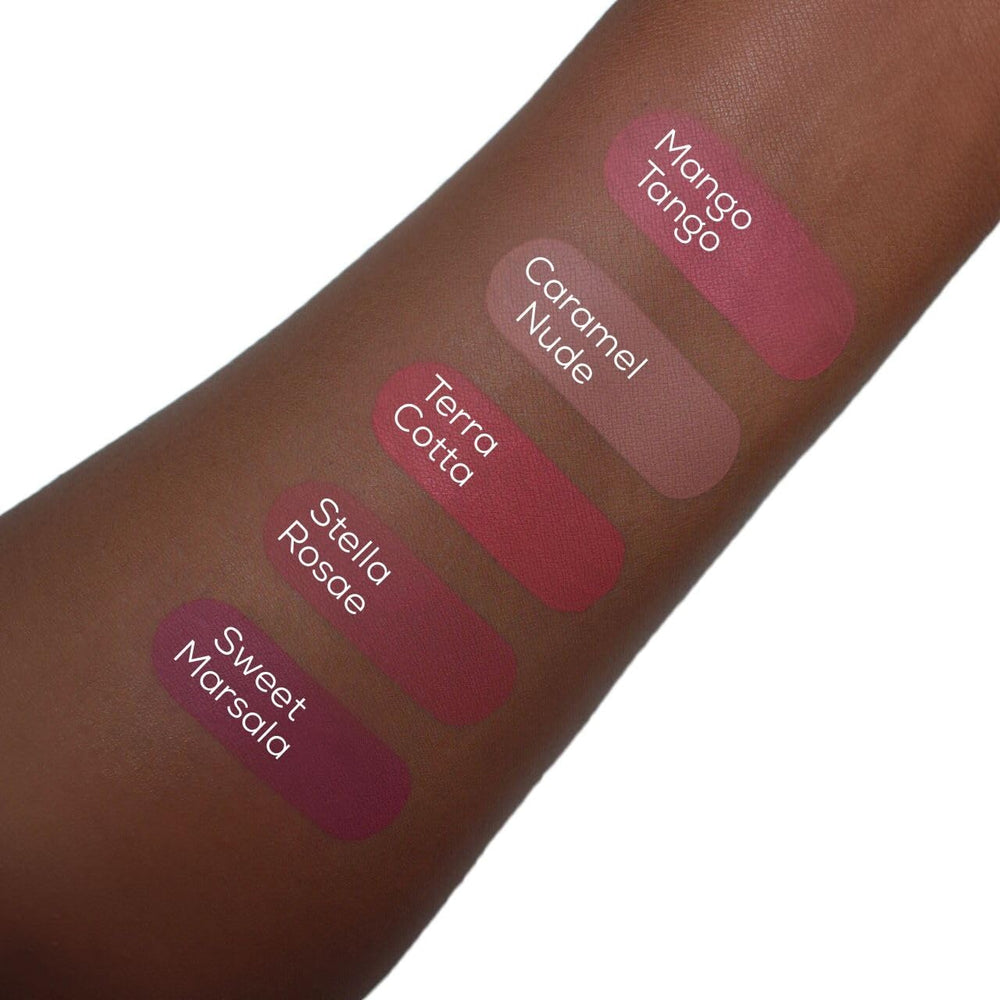 Aromi Chestnut Rose waterproof swatch indicates long-lasting wear.