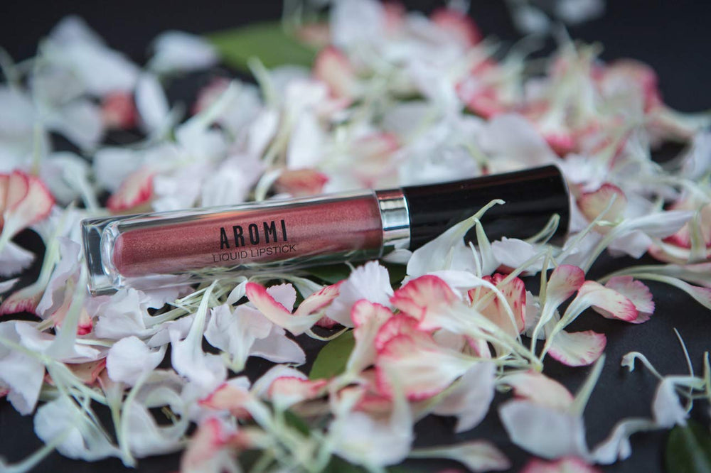 Aromi lipstick with waterproof-like durability during wear