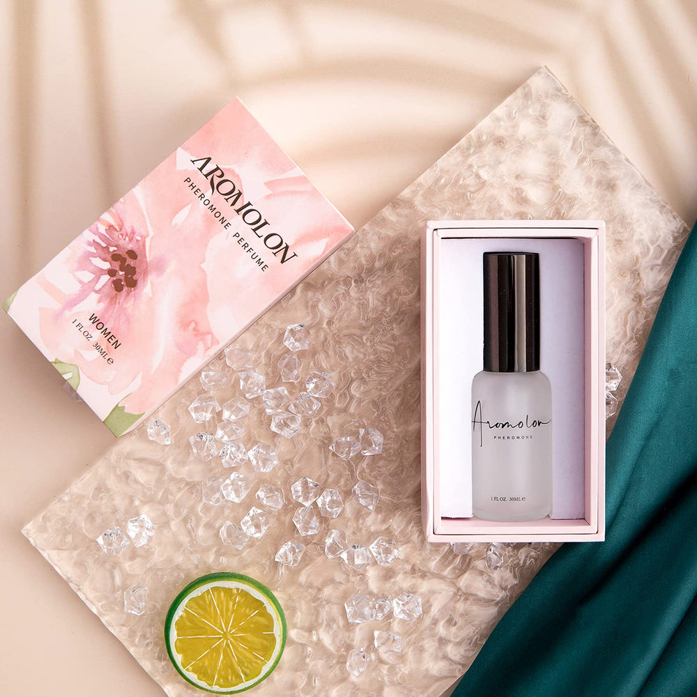 Aromolon Pheromone perfume spray-action, easy application from 3-5 inches away.
