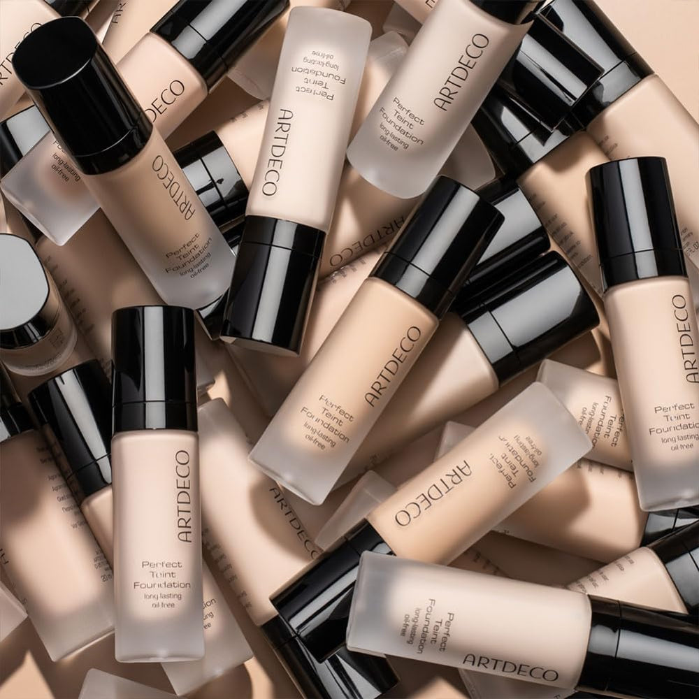 Compact ARTDECO packaging reflecting premium quality