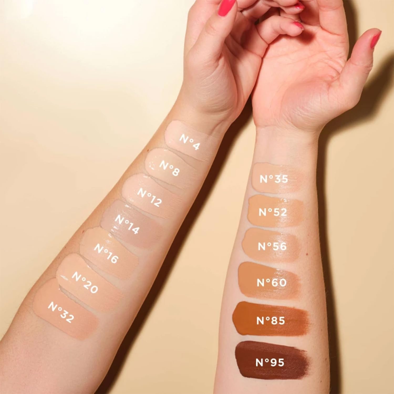 ARTDECO Perfect Teint texture swirl highlights lightweight, breathable coverage.