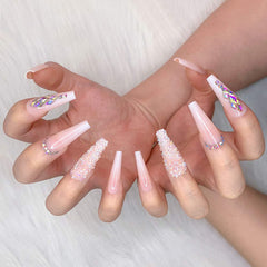 Artquee flash diamond crystals highlight a dazzling accent on nails