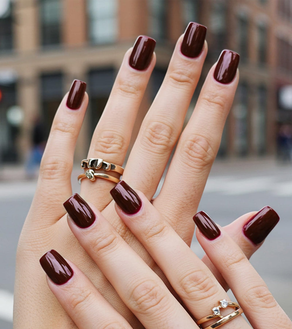 Artquee 30-piece nails set in 15 sizes for a precise home fit