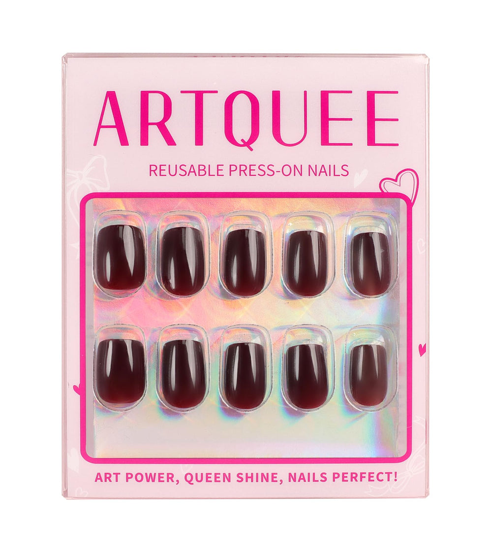 Artquee press-on nails kit suitable for gifting or travel