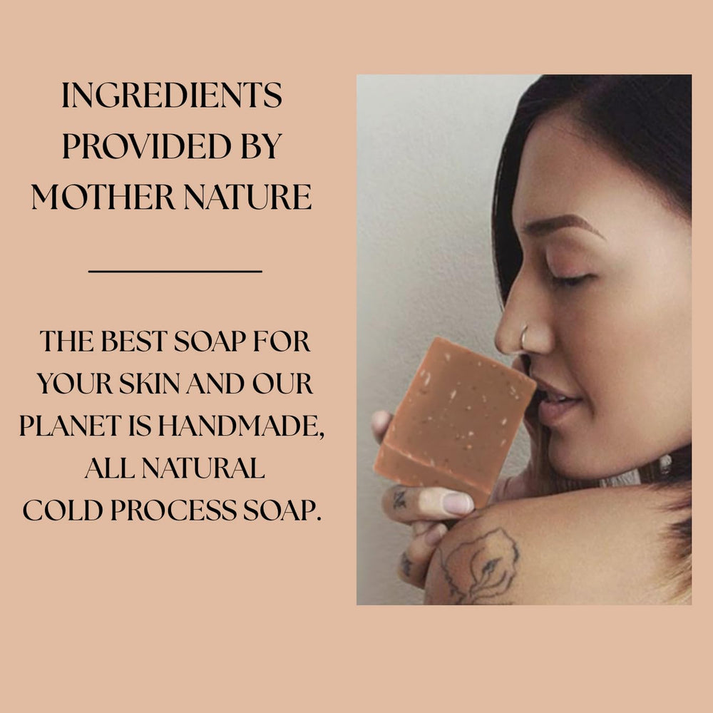 Aspen Kay Naturals honey detail organic honey highlights nourishing sweetness