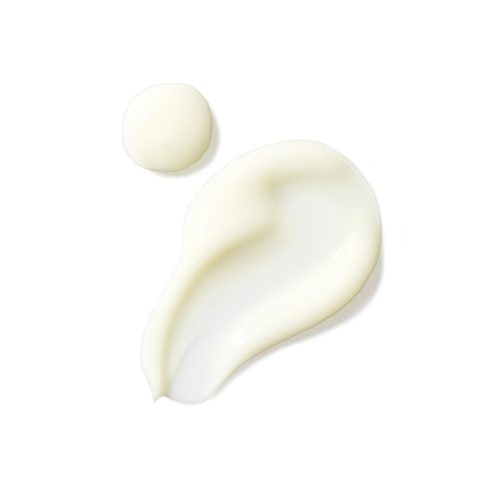 Augustinus Bader Retinol Serum pump action demonstrates precise application for smoother texture