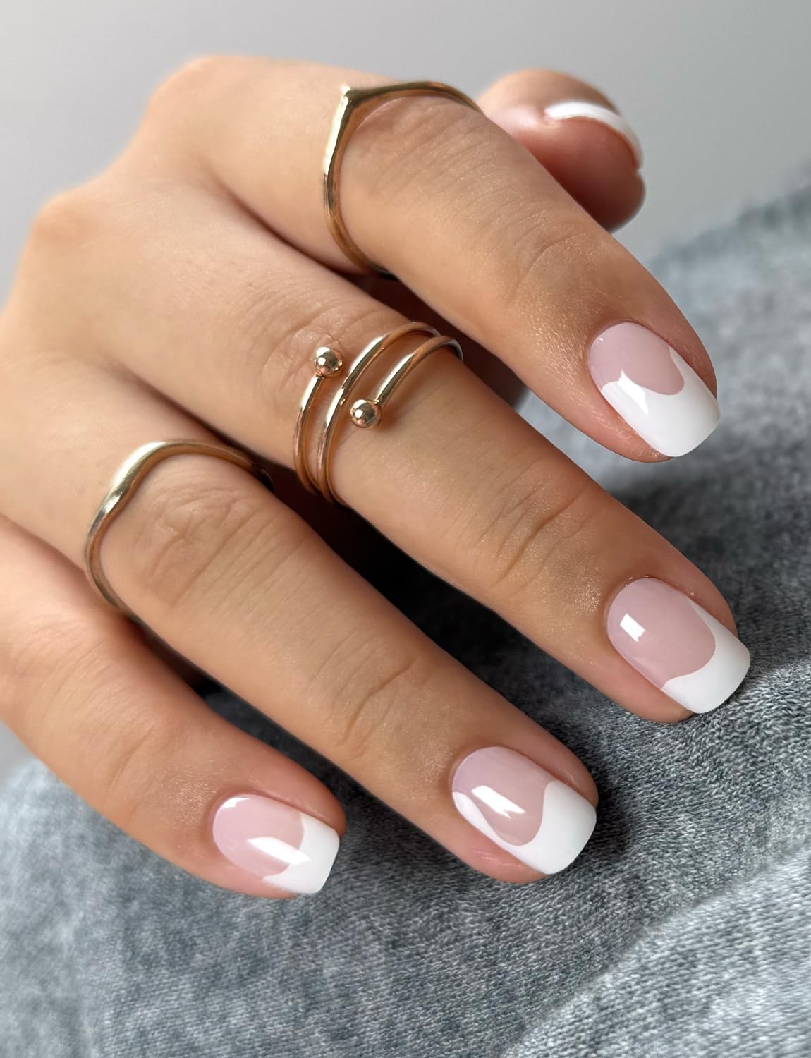 AutyaMee Snow Cap semi-cured nail strips front view for quick salon-quality nails.