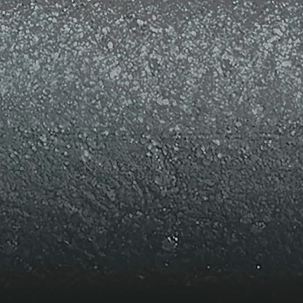 AVON Glimmerstick Eyeliner Saturn Grey bold cat-eye inspiration.