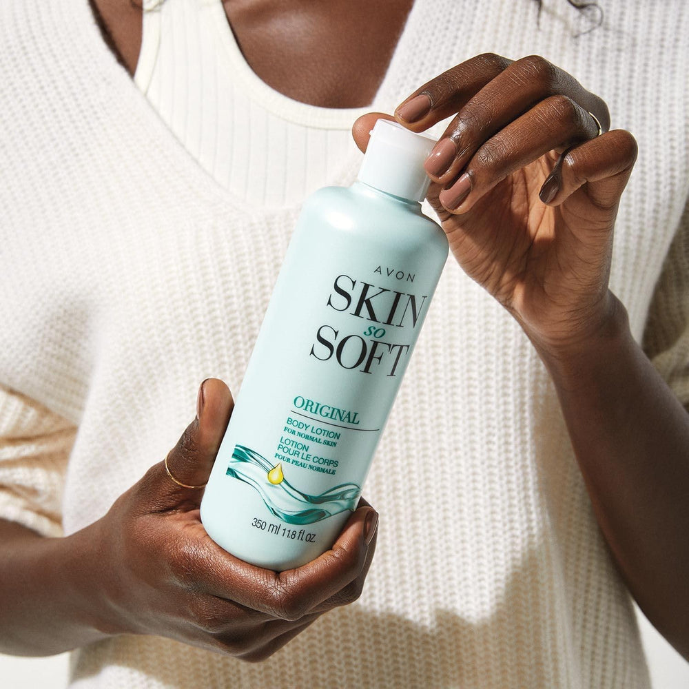 AVON Skin So Soft Original herbal scent evokes fresh, comforting notes.