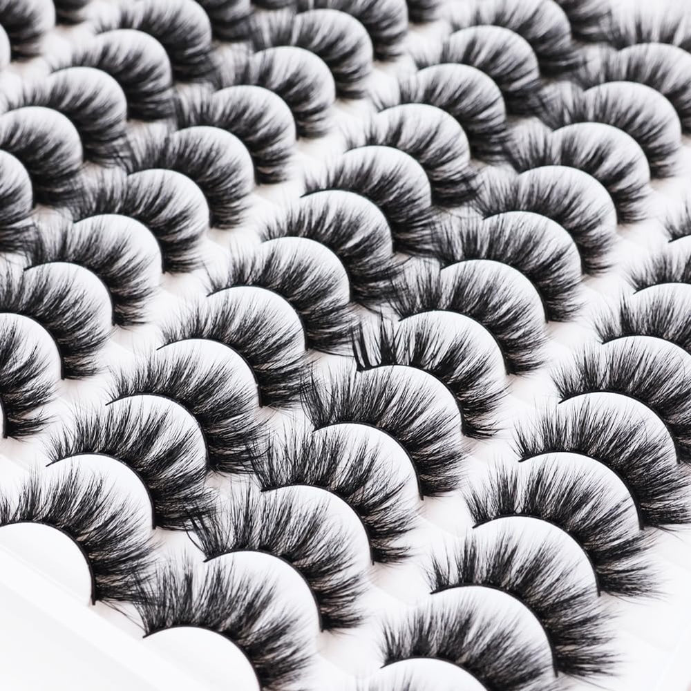Azenlo 3D fluffy lashes deliver dramatic volume with light, comfortable wear.