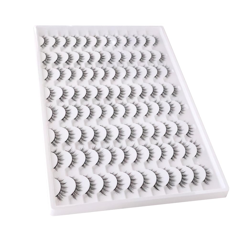 Azenlo cat eye lashes are lightweight and easy to apply for fast makeovers.