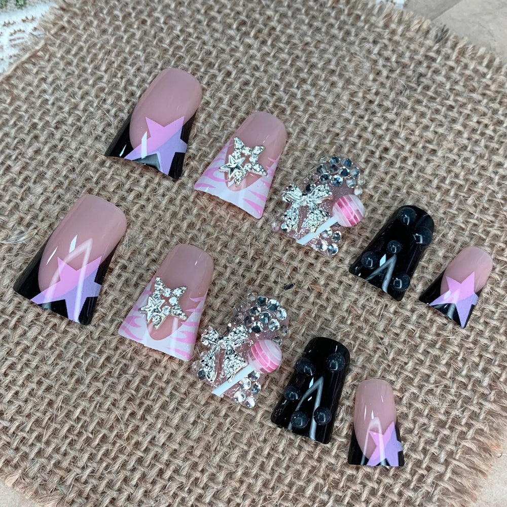 BABALAL Duck Nails with 12 sizes enables easy trim for a natural fit.