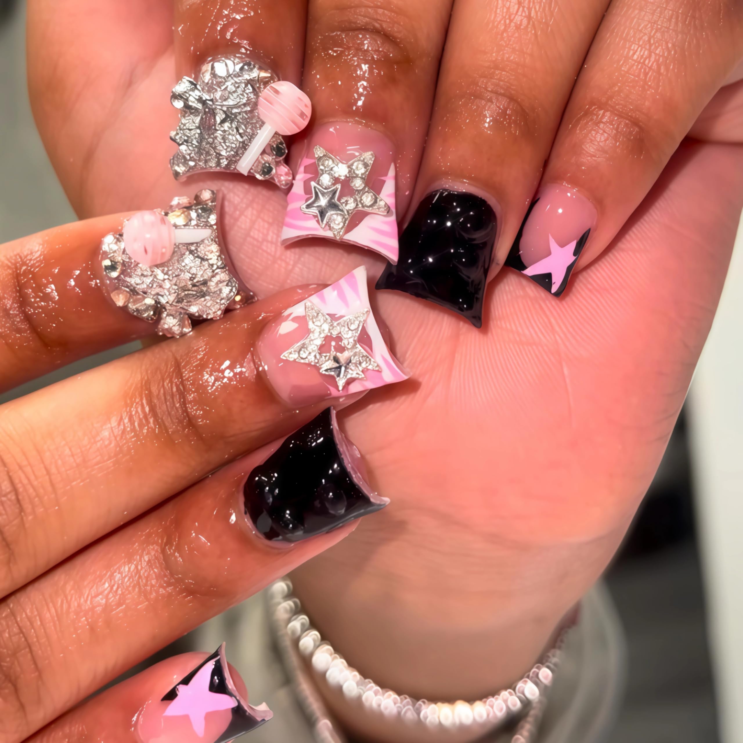 BABALAL Duck Nails packaging shows a 24-piece set for at-home manicure.
