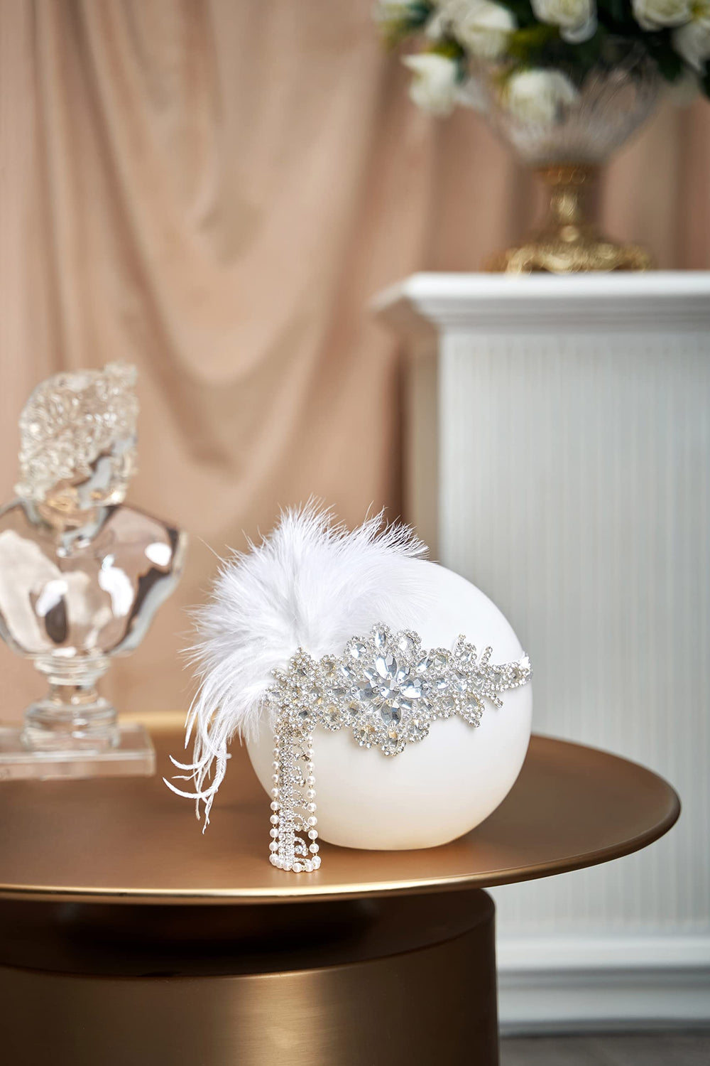 BABEYOND crystal rhinestones highlight an elegant flapper silhouette