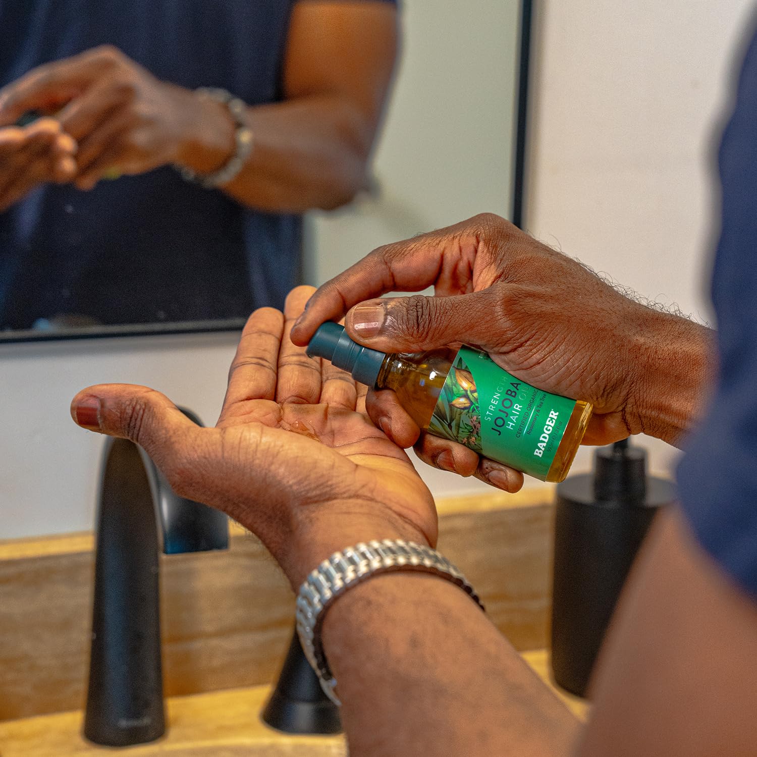 Badger Organic Jojoba Hair Oil shiny, non-greasy finish on hair