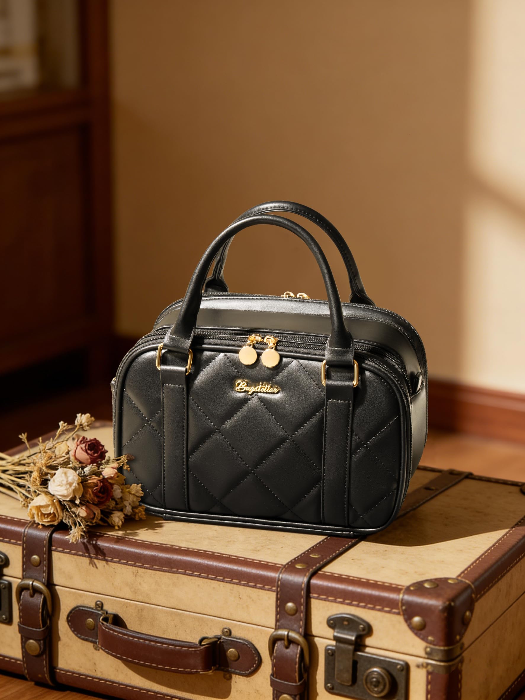Bagstellar sturdy handles ensure comfortable carrying on trips