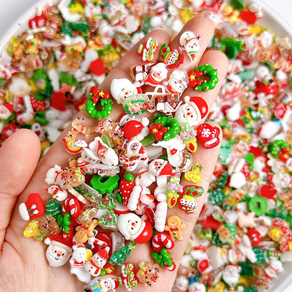 BANA ART Christmas tree charm brings colorful festive flair to nails.