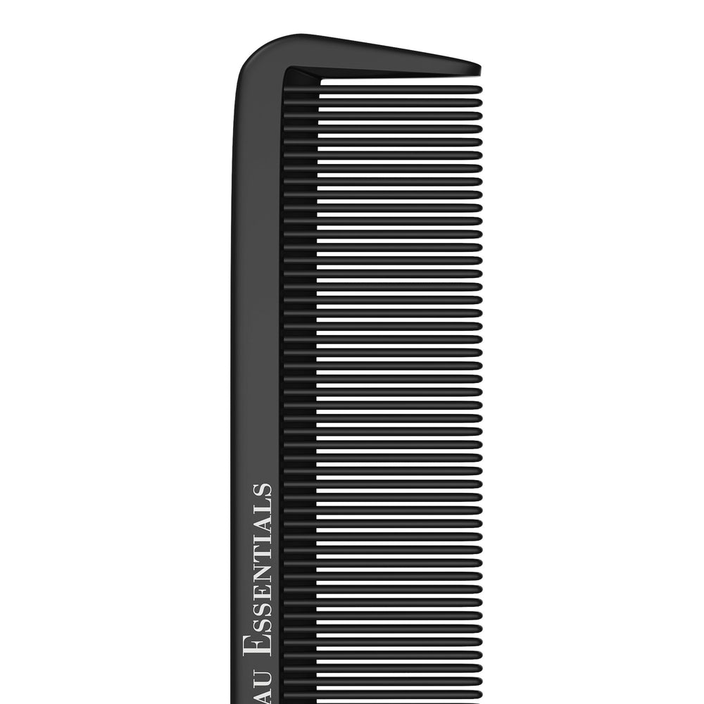 Bardeau Essentials tail comb in-use in barber studio for steady control.