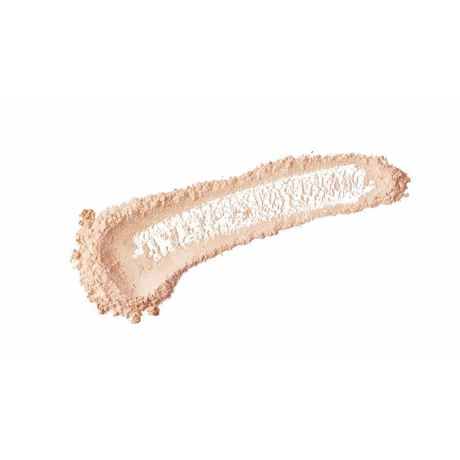 bareMinerals Mineral Veil reduces flashback in photos with a natural finish.
