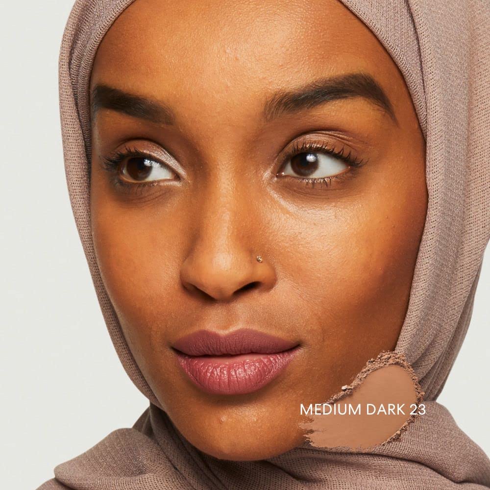 BareMinerals Original Matte Foundation brush application illustrating smooth blending